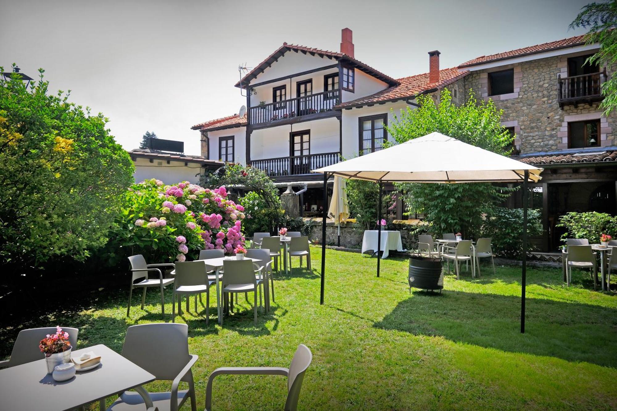 El Pucheru 4 Almas Hotel Barcenaciones Екстериор снимка